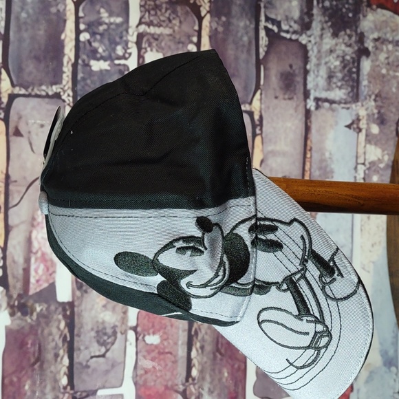 Mickey Mouse Baseball Cap - Picture 2 of 9
